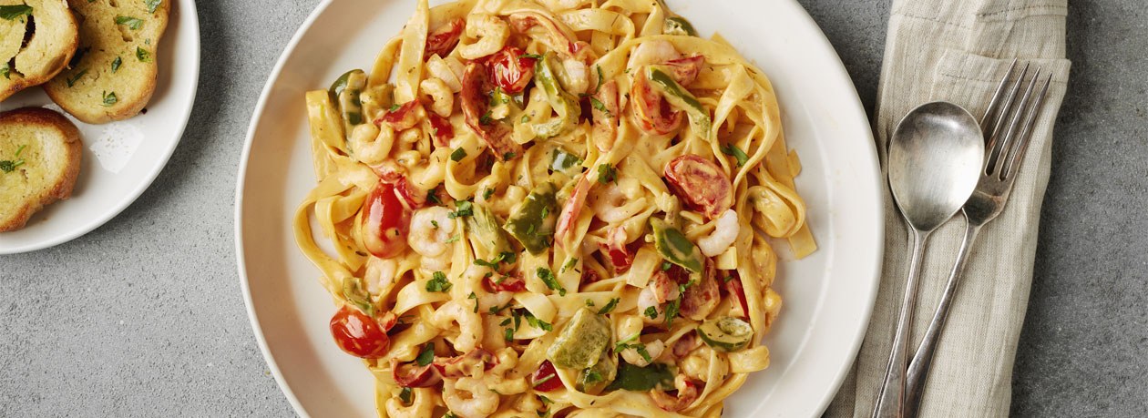 Quick Cajun and Tomato Prawn Linguini Lion Cajun Tomato